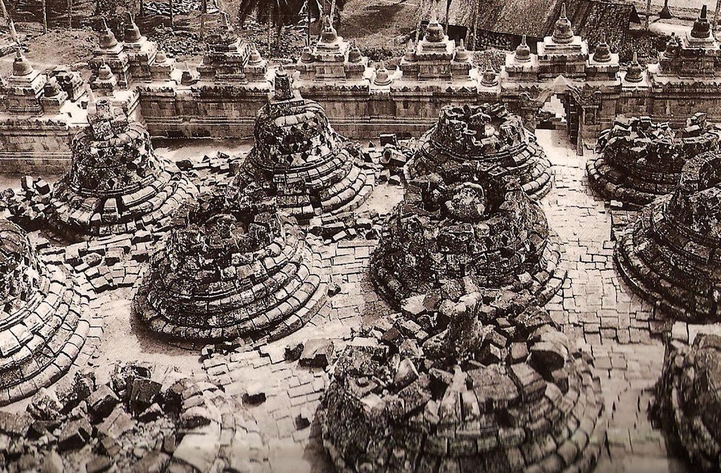 Old Borobudur temple image